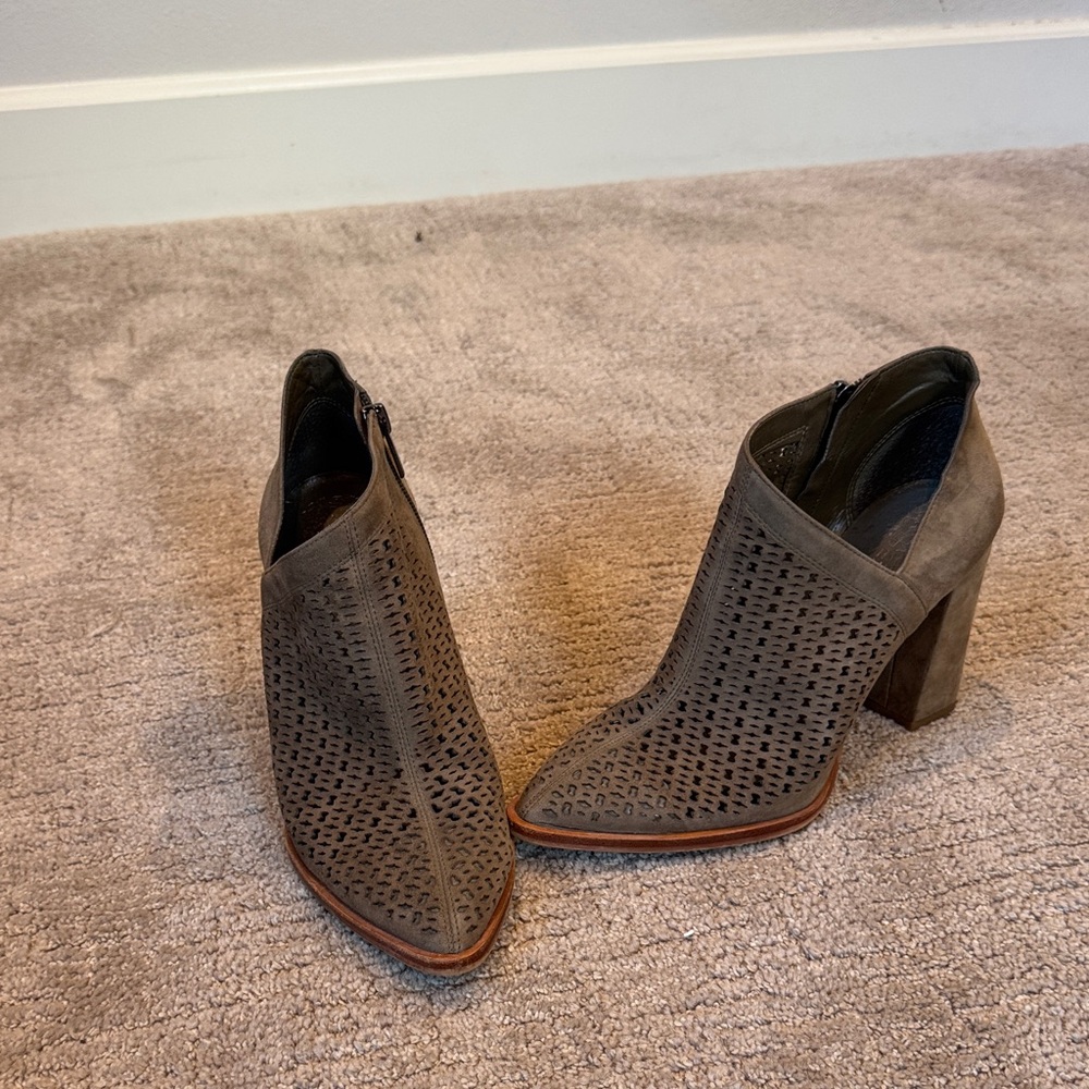 Vince Camino Gray Brown Ankle Boots - Picture 4 of 7
